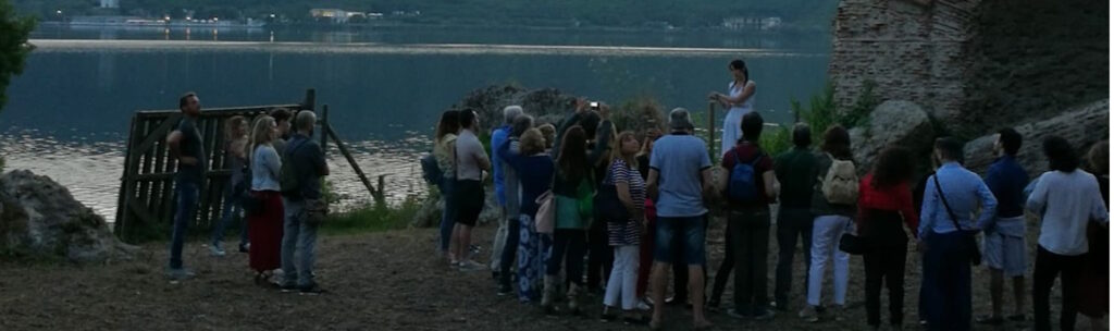 Lucciole e Sibilla al lago d'Averno: la Danza delle Lucciole (con degustazione di vino falanghina e bruschetta) [17-18 maggio]